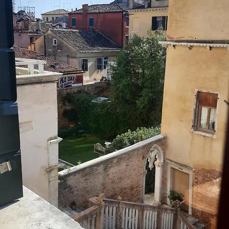 Apart Otel Palazzo Contarini Della Porta Di Ferro Venedik