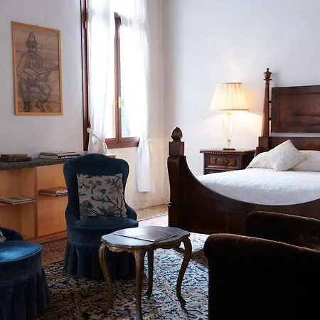 Palazzo Contarini Della Porta Di Ferro Apart Otel Venedik
