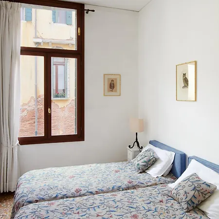 Palazzo Contarini Della Porta Di Ferro Apart Otel