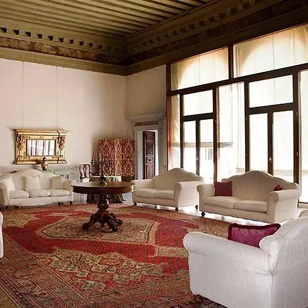 Aparthotel Palazzo Contarini Della Porta Di Ferro 2*