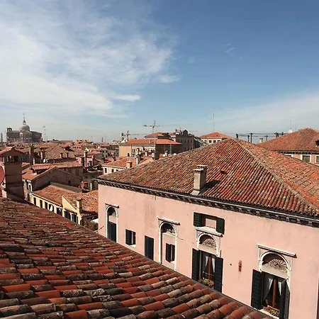 公寓式酒店 Palazzo Contarini Della Porta Di Ferro 2*