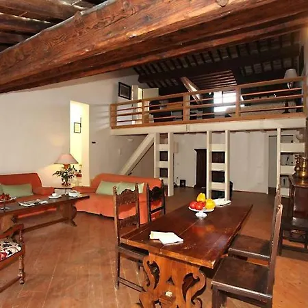 Palazzo Contarini Della Porta Di Ferro Apartmanhotel 2*
